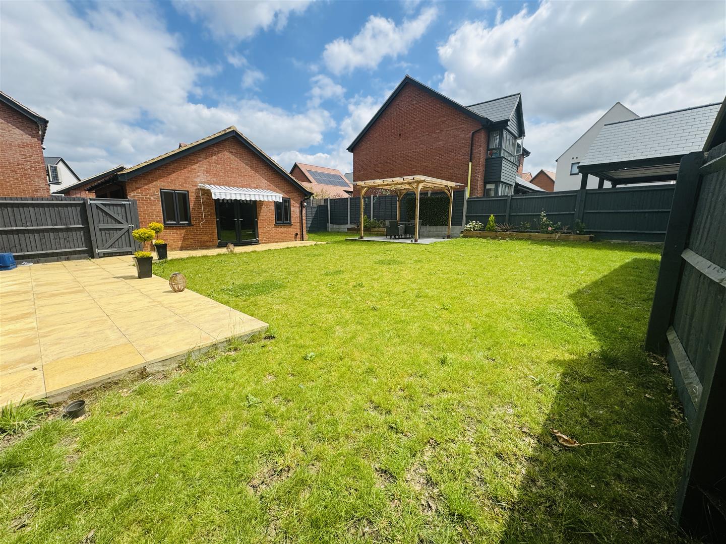 Brecknock Chase, Whitehouse, Milton Keynes